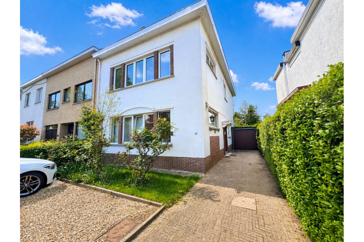 Benedenverdieping te  huur in Wezembeek-Oppem 1970 1250.00€ 2 slaapkamers 75.00m² - Zoekertje 744644