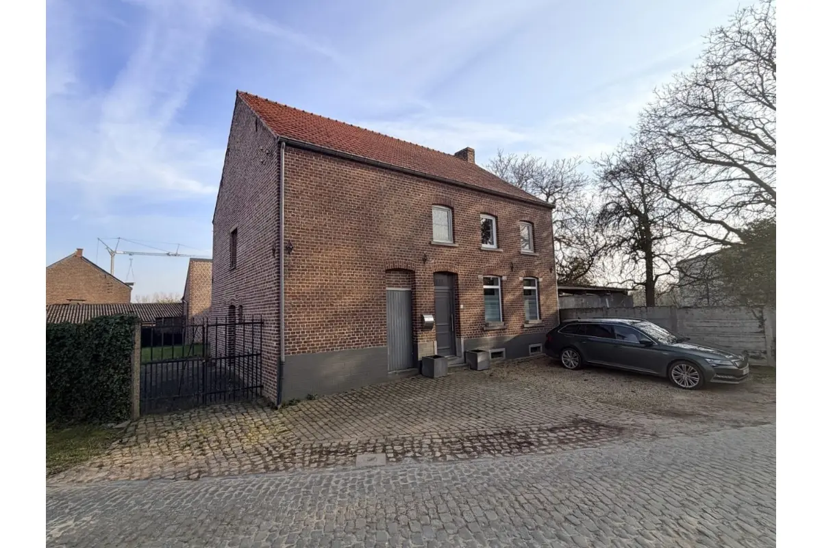 Huis te  koop in Hoegaarden 3320 379000.00€ 2 slaapkamers 172.00m² - Zoekertje 744988