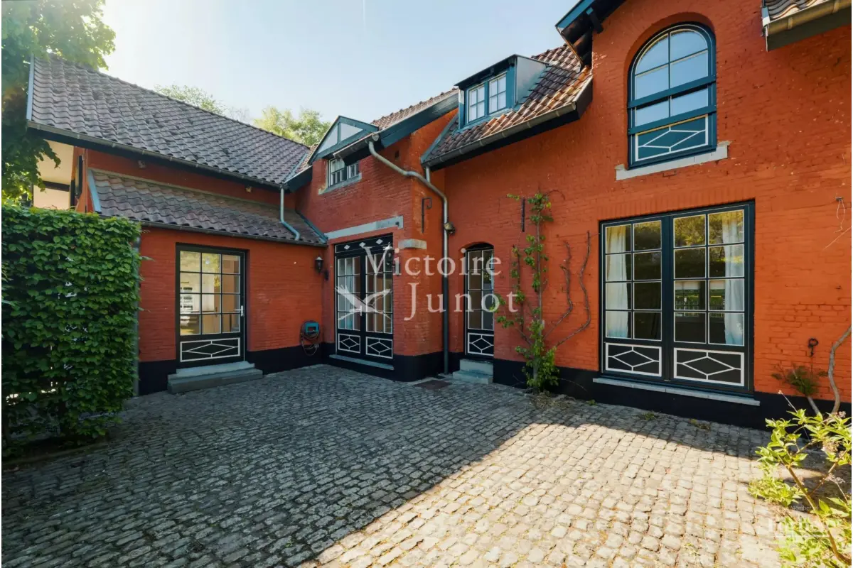 Huis te  huur in Hoeilaart 1560 2250.00€ 3 slaapkamers 185.00m² - Zoekertje 755225