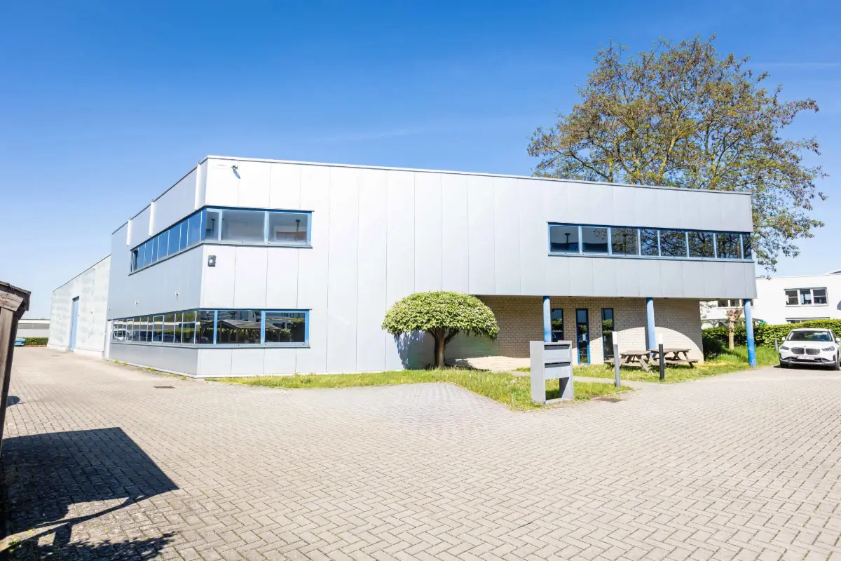 Handelszaak te  koop in Waver 1300 1680000.00€  slaapkamers 1349.00m² - Zoekertje 744806