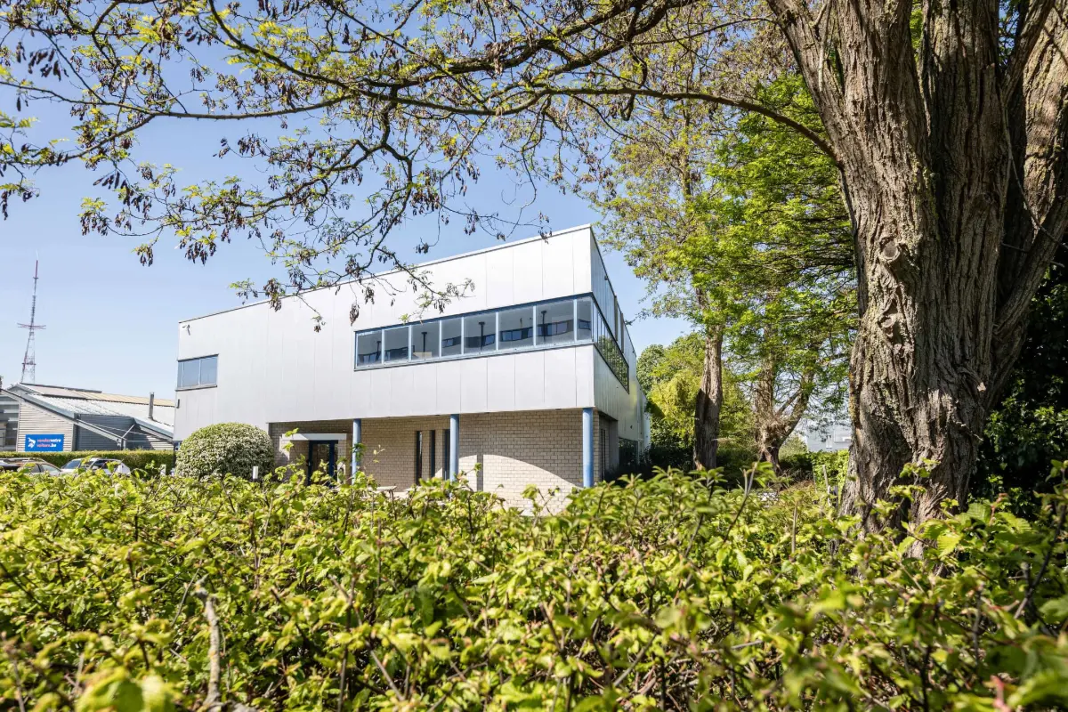 Commerce à vendre à Wavre 1300 1680000.00€  chambres 1349.00m² - Annonce 744806