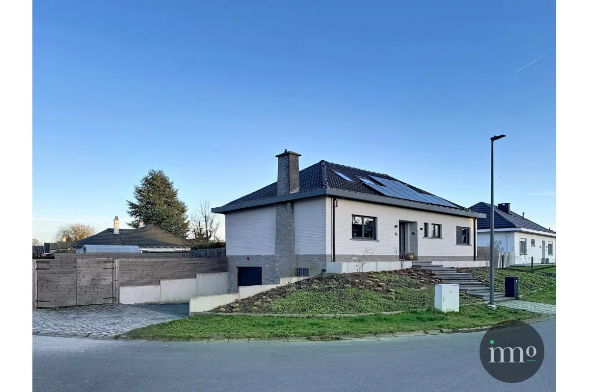 Villa te  koop in Lennik 1750 779000.00€ 3 slaapkamers 226.00m² - Zoekertje 745970