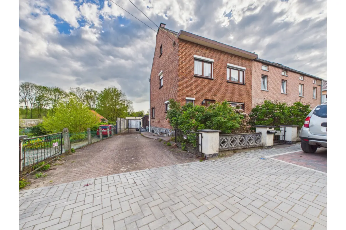 Huis te  in Eigenbrakel 1420 299000.00€ 4 slaapkamers 155.00m² - Zoekertje 745964