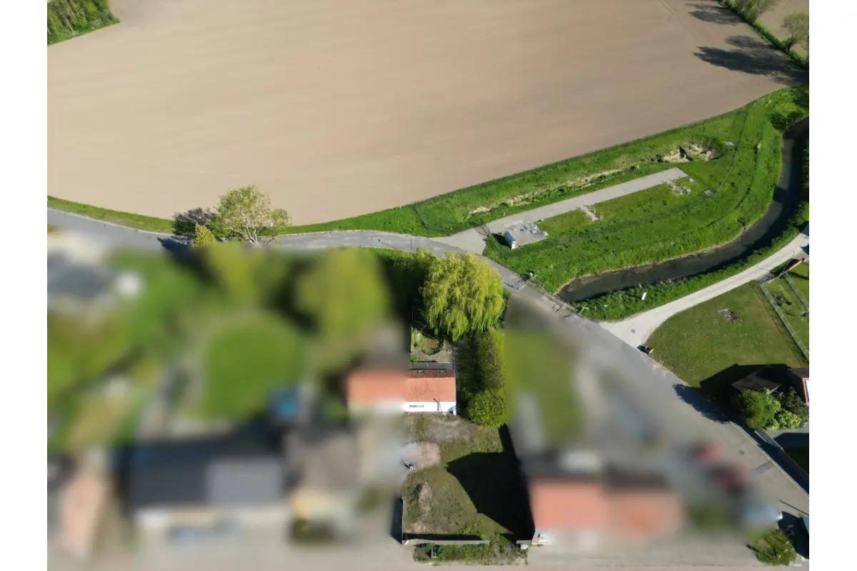 Terrain à vendre à Linter 3350 115000.00€  chambres m² - Annonce 746141