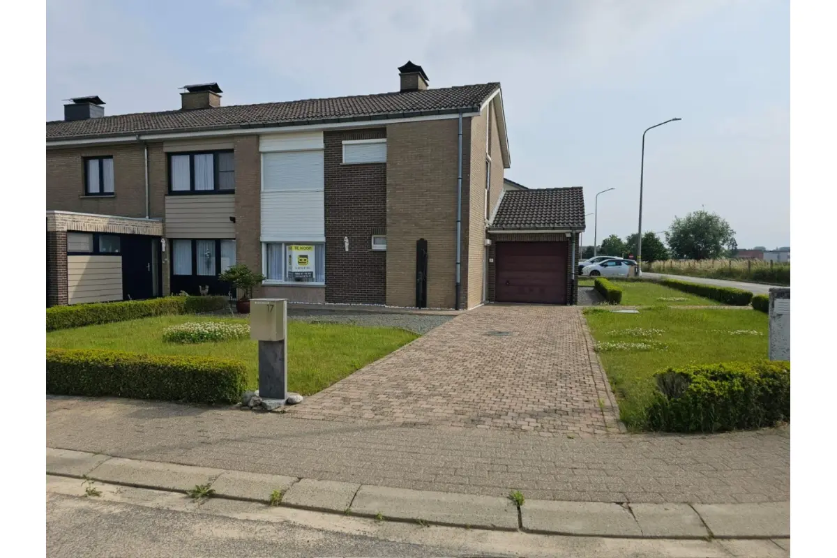 Huis te  in Galmaarden 1570 225000.00€ 3 slaapkamers m² - Zoekertje 746394