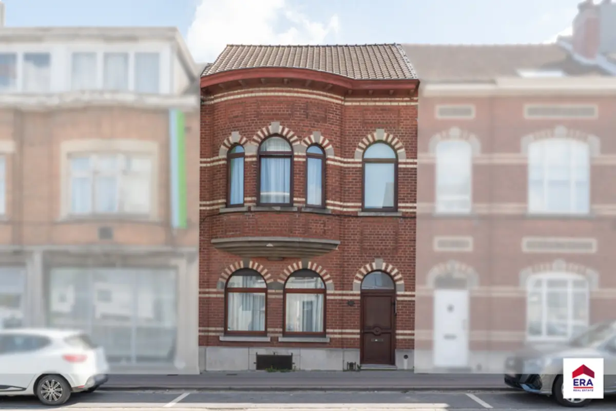 Huis te  koop in Sint-Pieters-Leeuw 1600 429000.00€ 3 slaapkamers 194.00m² - Zoekertje 746480