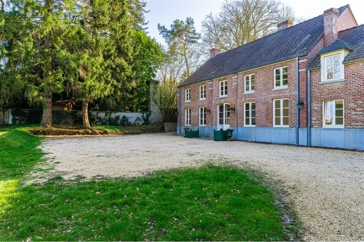 Maison à louer à Genval 1332 2500.00€ 4 chambres 265.00m² - Annonce 747272