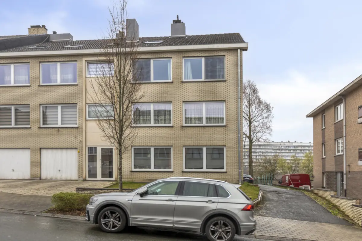 Appartement te  koop in Zellik 1731 315000.00€ 3 slaapkamers 106.00m² - Zoekertje 746770