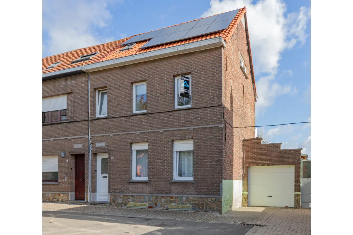 Huis te  koop in Opwijk 1745 439000.00€ 4 slaapkamers 215.00m² - Zoekertje 748071