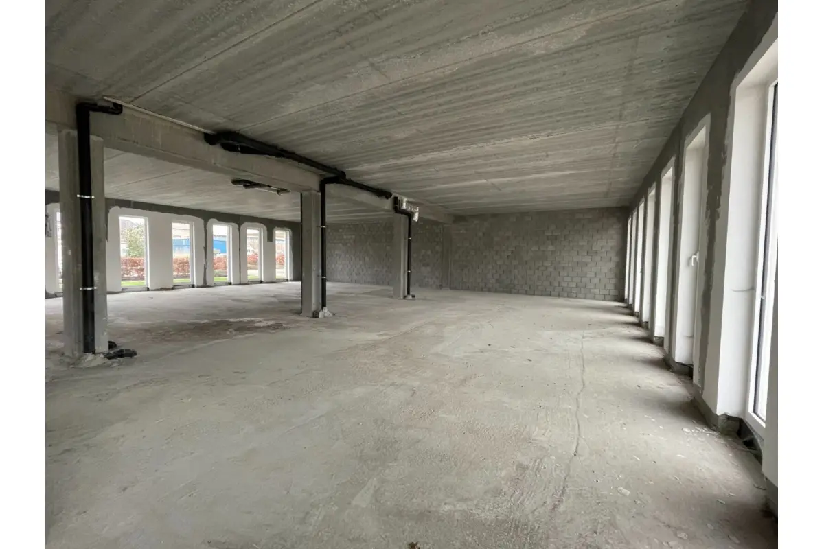 Commerce à louer à Vilvorde 1800 2850.00€  chambres 360.00m² - Annonce 748277