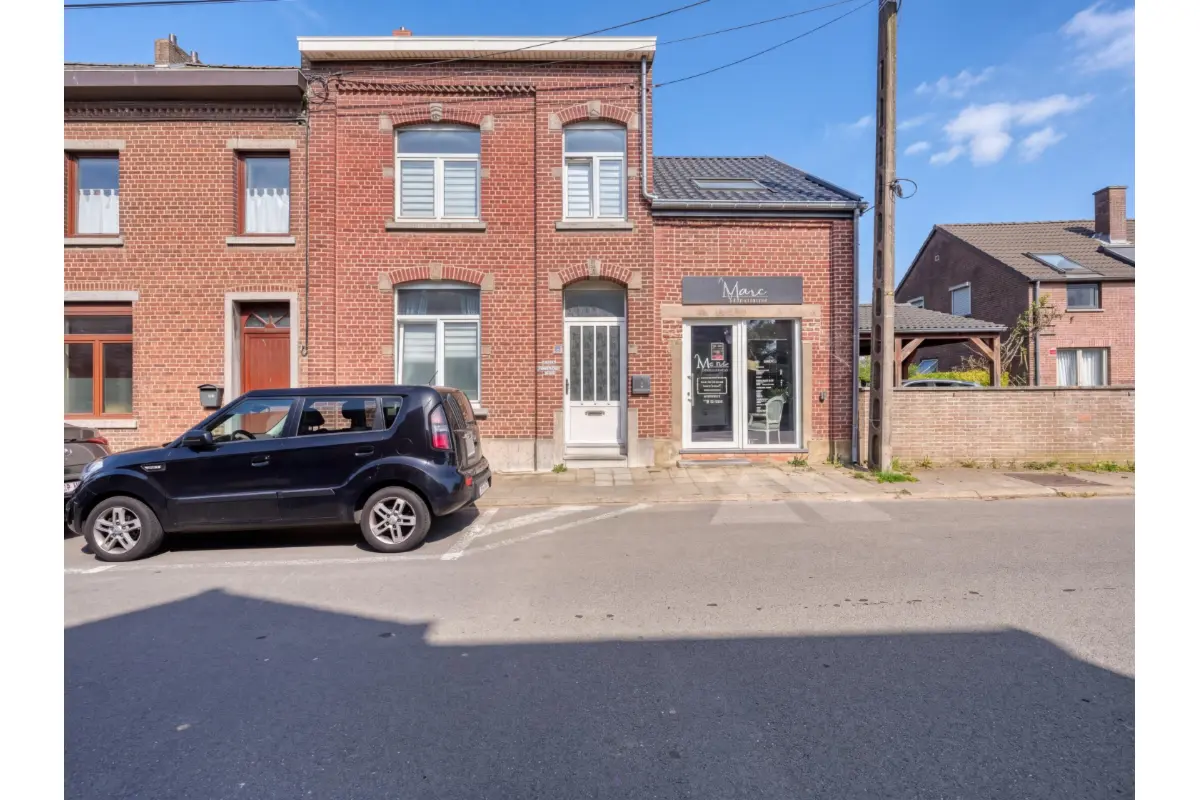 Maison à vendre à Loupoigne 1471 310000.00€ 5 chambres 181.00m² - Annonce 747984