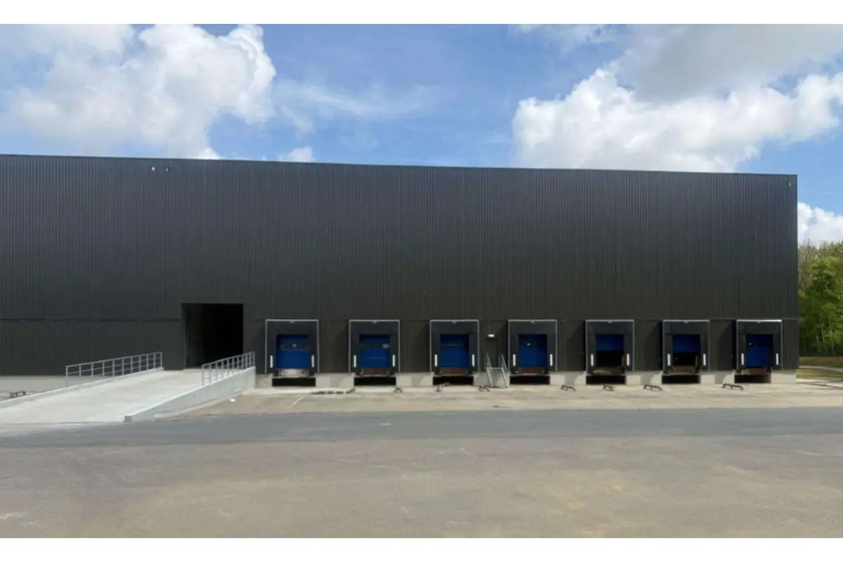 Commerce à louer à Nivelles 1400 60057.00€  chambres m² - Annonce 748326