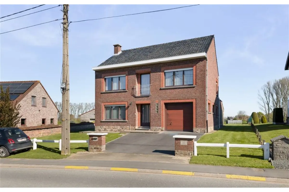 Huis te  koop in Gooik 1755 418000.00€ 4 slaapkamers 200.00m² - Zoekertje 748210