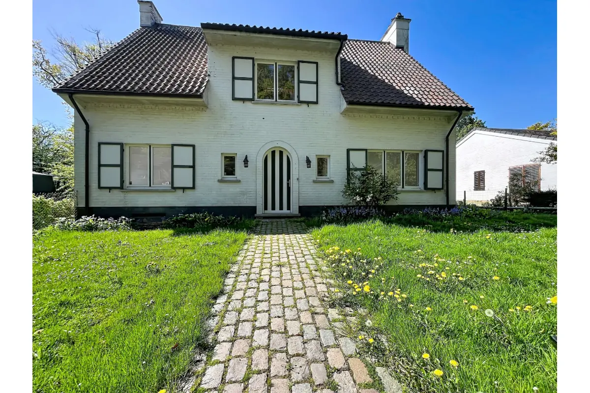Huis te  huur in Dworp 1653 2100.00€ 5 slaapkamers 276.00m² - Zoekertje 747642