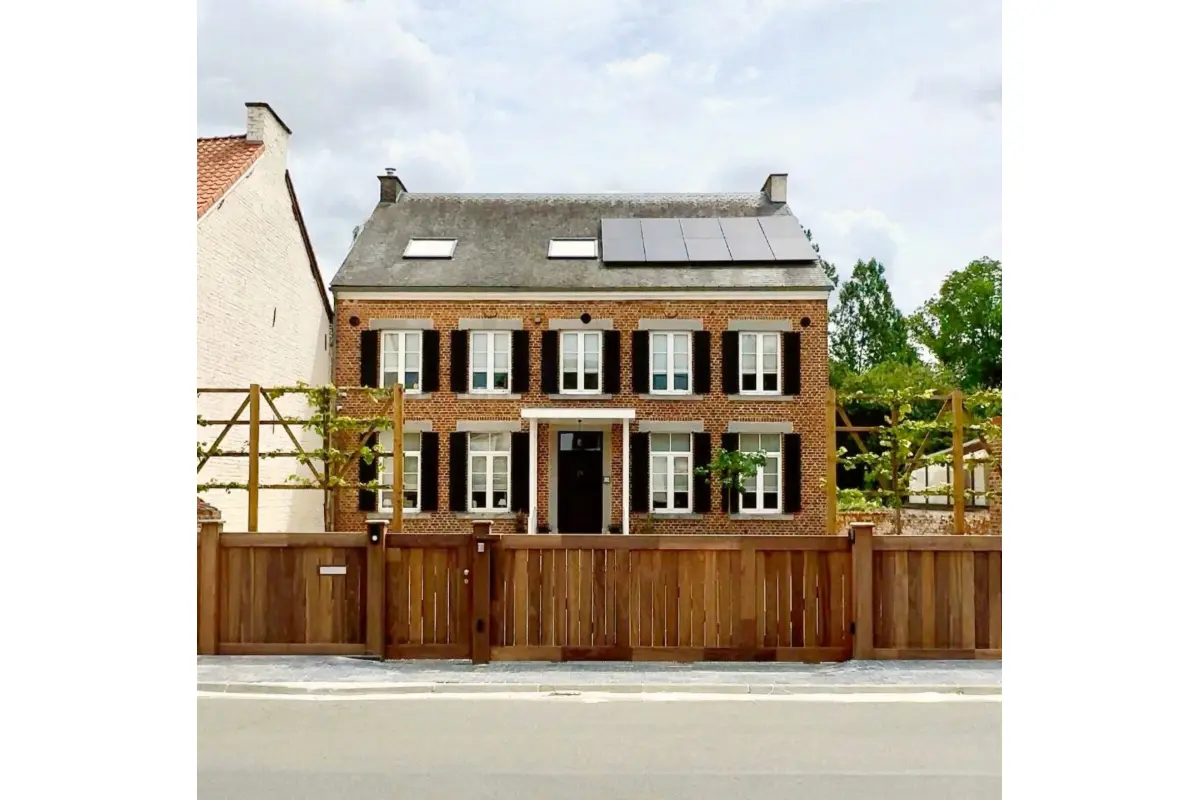 Huis te  koop in Orp-le-Grand 1350 985000.00€ 5 slaapkamers 400.00m² - Zoekertje 749039