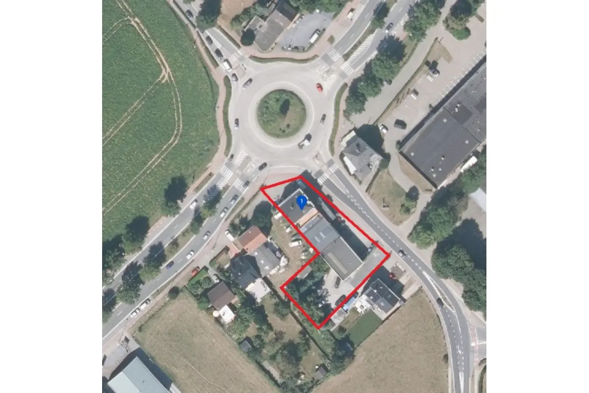 Handelszaak te  in Lot 1651 1485000.00€  slaapkamers 122.00m² - Zoekertje 749347