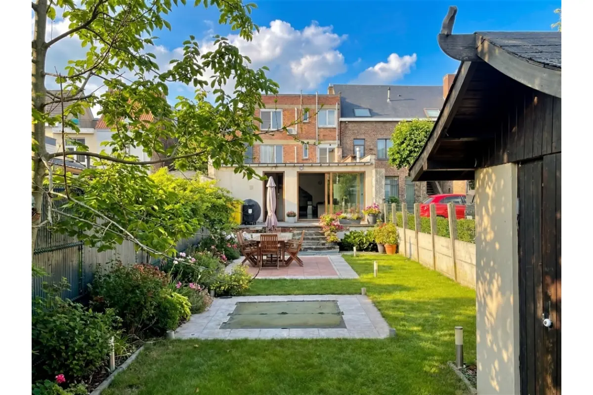 Handelszaak te  koop in Kortenberg 3070 350000.00€  slaapkamers 200.00m² - Zoekertje 748686