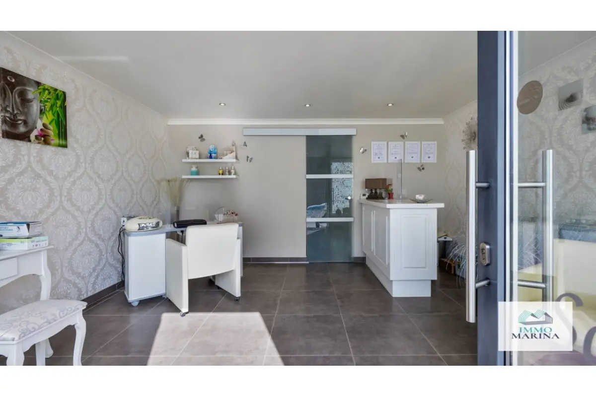 Handelszaak te  koop in Baal 3128 164000.00€  slaapkamers m² - Zoekertje 749498