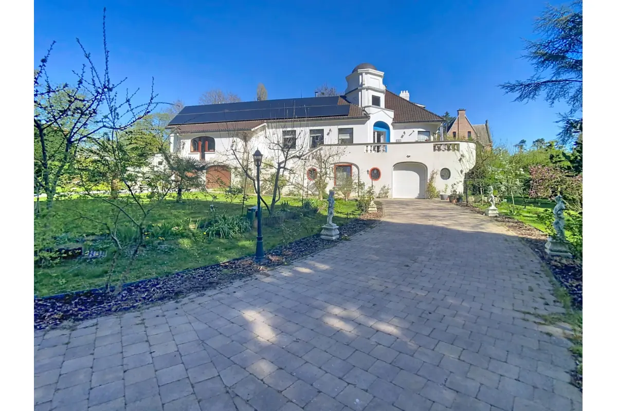 Huis te  huur in Tervuren 3080 6500.00€ 6 slaapkamers 519.00m² - Zoekertje 750074