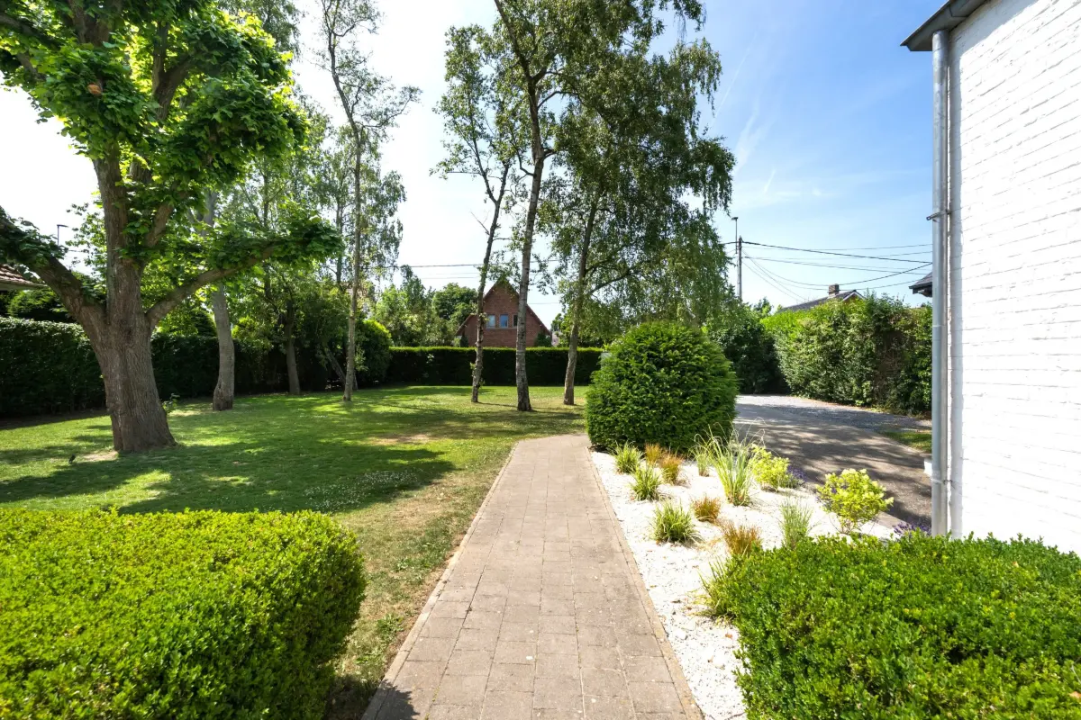 Huis te  koop in Waterloo 1410 920000.00€ 4 slaapkamers 234.00m² - Zoekertje 749861