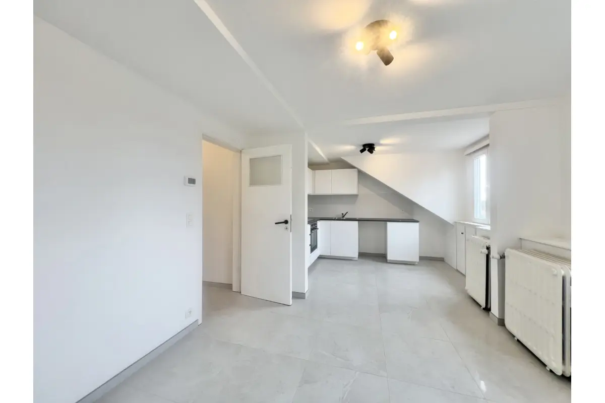 Appartement te  huur in Wezembeek-Oppem 1970 1095.00€ 2 slaapkamers 65.00m² - Zoekertje 749643