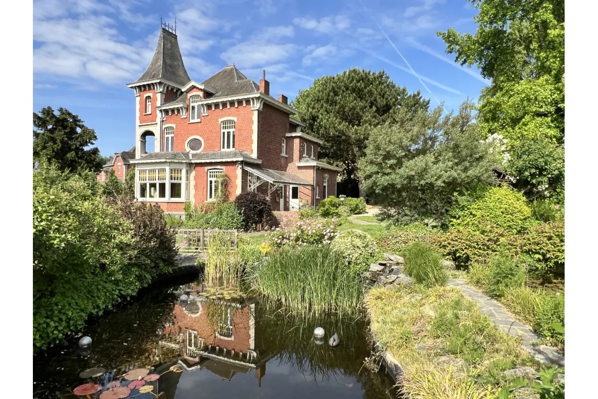 Huis te  koop in Hoeilaart 1560 1350000.00€ 5 slaapkamers 300.00m² - Zoekertje 750954