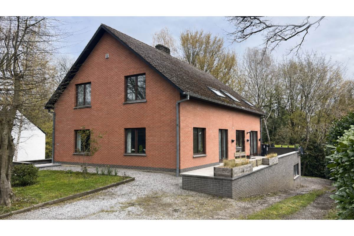Villa te  in Rixensart 1330 595000.00€ 6 slaapkamers 260.00m² - Zoekertje 751683