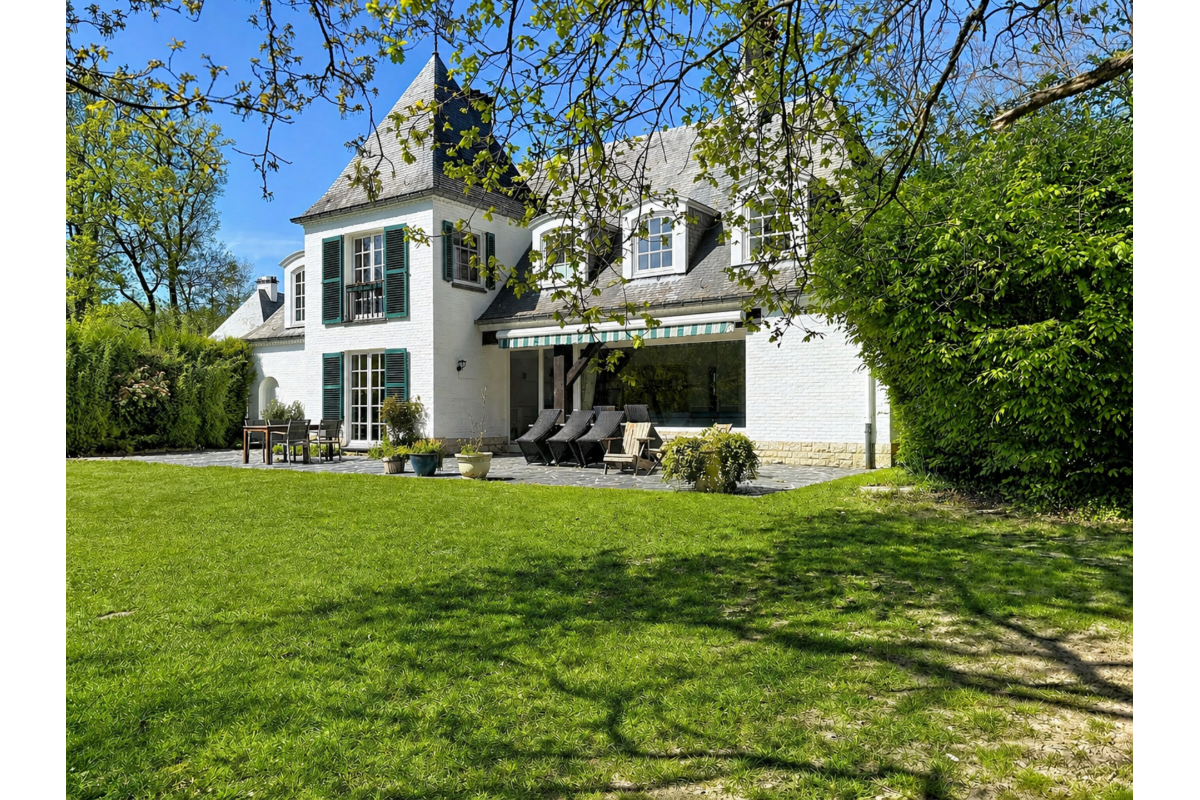 Villa te  in Rosières 1331 995000.00€ 5 slaapkamers 300.00m² - Zoekertje 751680