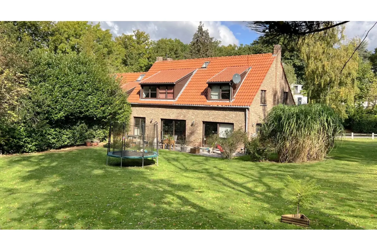 Huis te  koop in Bierges 1301 695000.00€ 4 slaapkamers 244.00m² - Zoekertje 751658