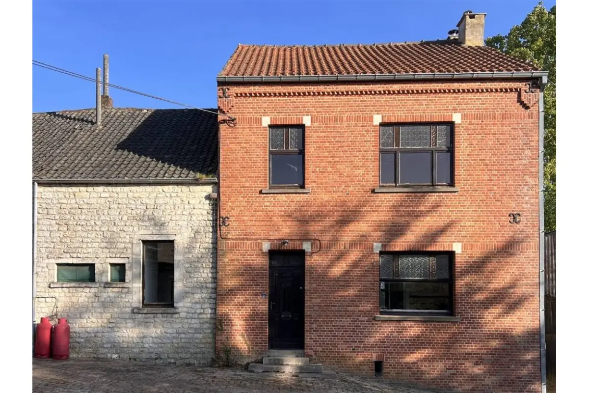 Maison à vendre à Mélin 1370 225000.00€ 3 chambres 150.00m² - Annonce 753894