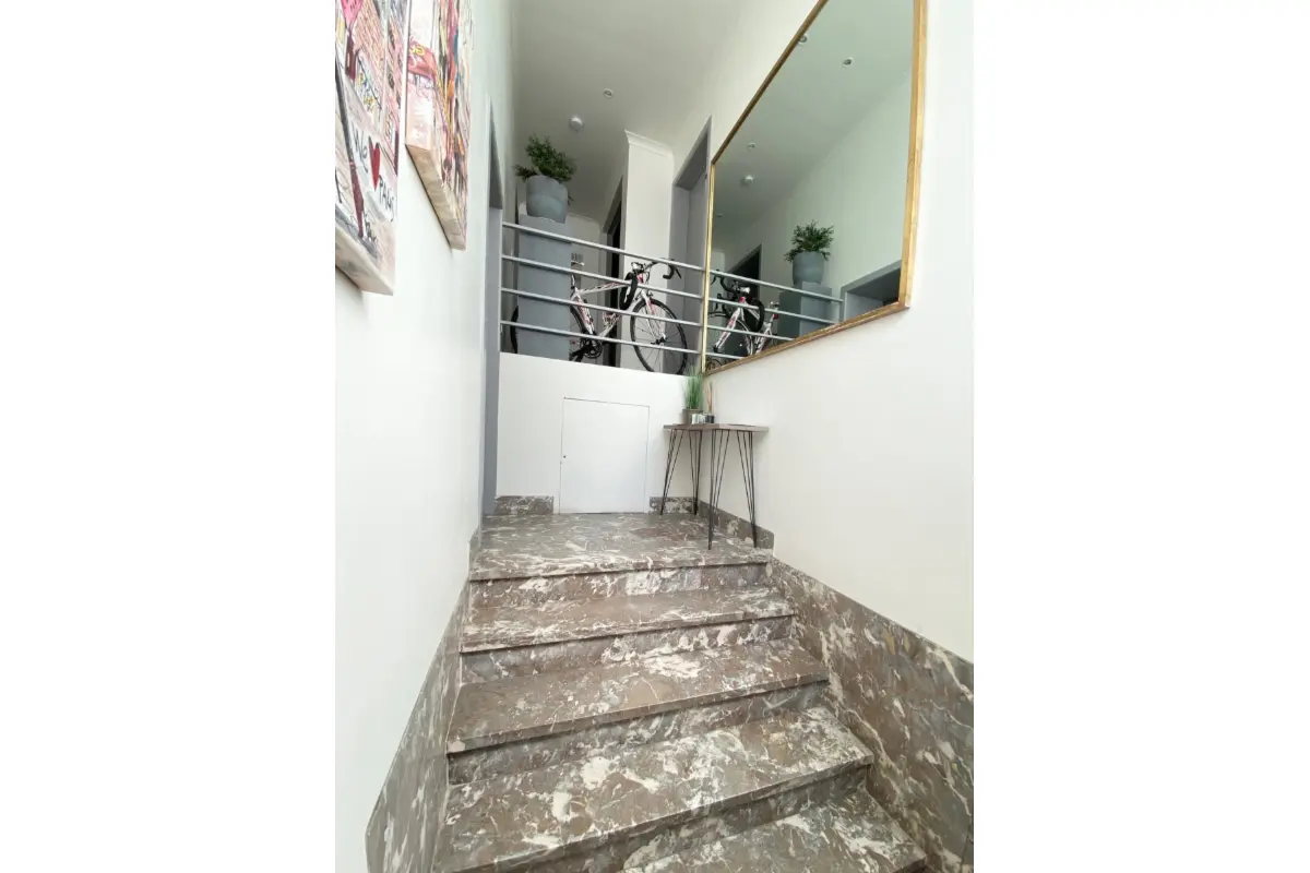 Commerce à  à Saint-Gilles 1060 1400.00€  chambres 95.00m² - Annonce 753210