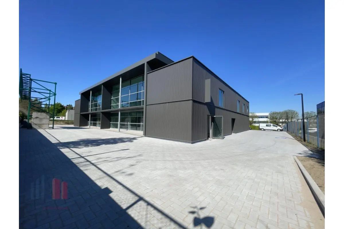 Handelszaak te  huur in Wemmel 1780 8828.00€  slaapkamers 842.00m² - Zoekertje 755028