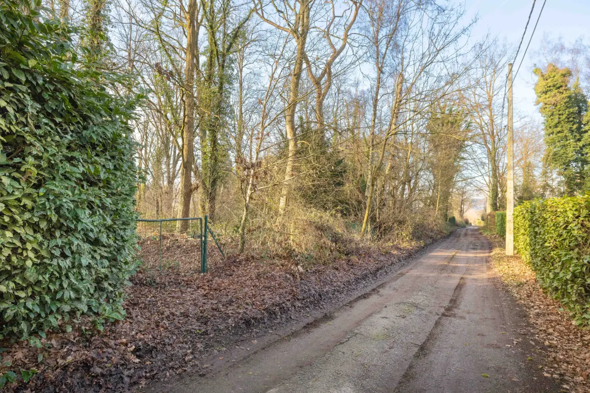 Terrain à vendre à Rhode-Saint-Genese 1640 725000.00€  chambres m² - Annonce 754825