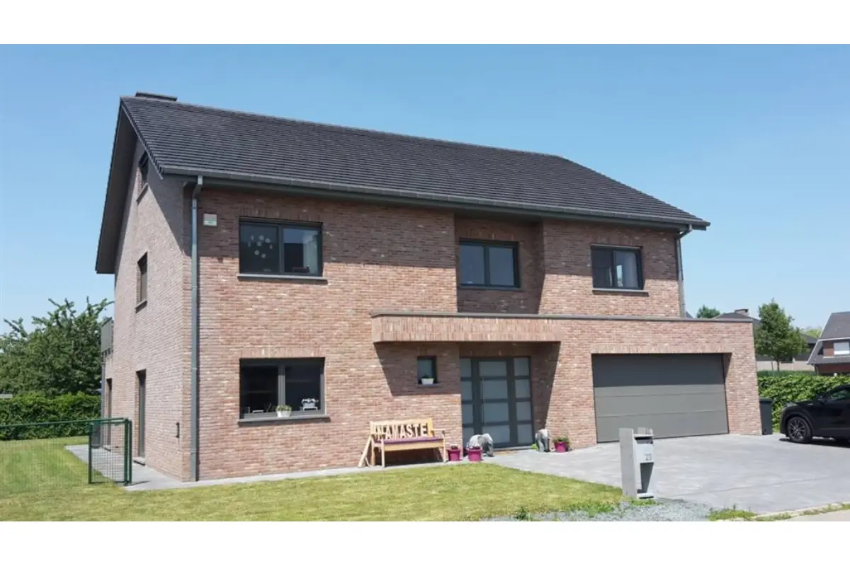 Villa te  in Sterrebeek 1933 3600.00€ 7 slaapkamers 350.00m² - Zoekertje 754909