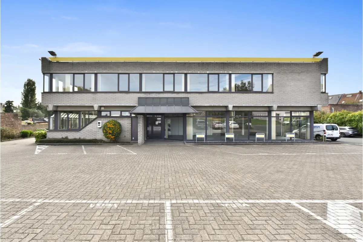 Commerce à vendre à Asse 1730 899000.00€  chambres 810.00m² - Annonce 754258