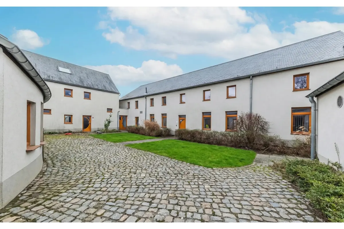 Huis te  koop in Walhain 1457 1799000.00€ 2 slaapkamers 1085.00m² - Zoekertje 754679