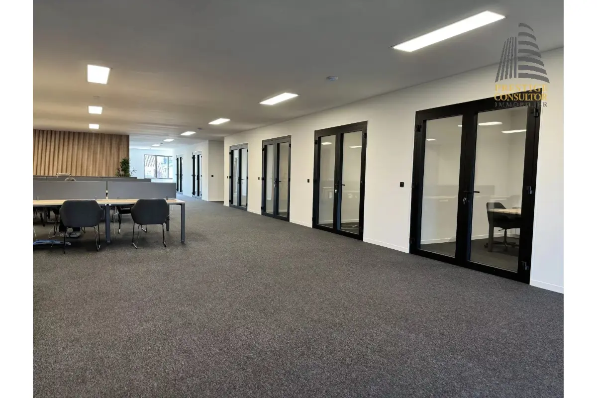 Commerce à louer à Oudenaken 1600 99.00€  chambres 200.00m² - Annonce 756263