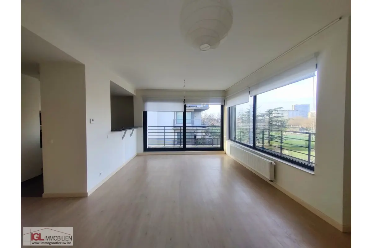 Appartement te  in Anderlecht 1070 1350.00€ 3 slaapkamers 116.00m² - Zoekertje 755928