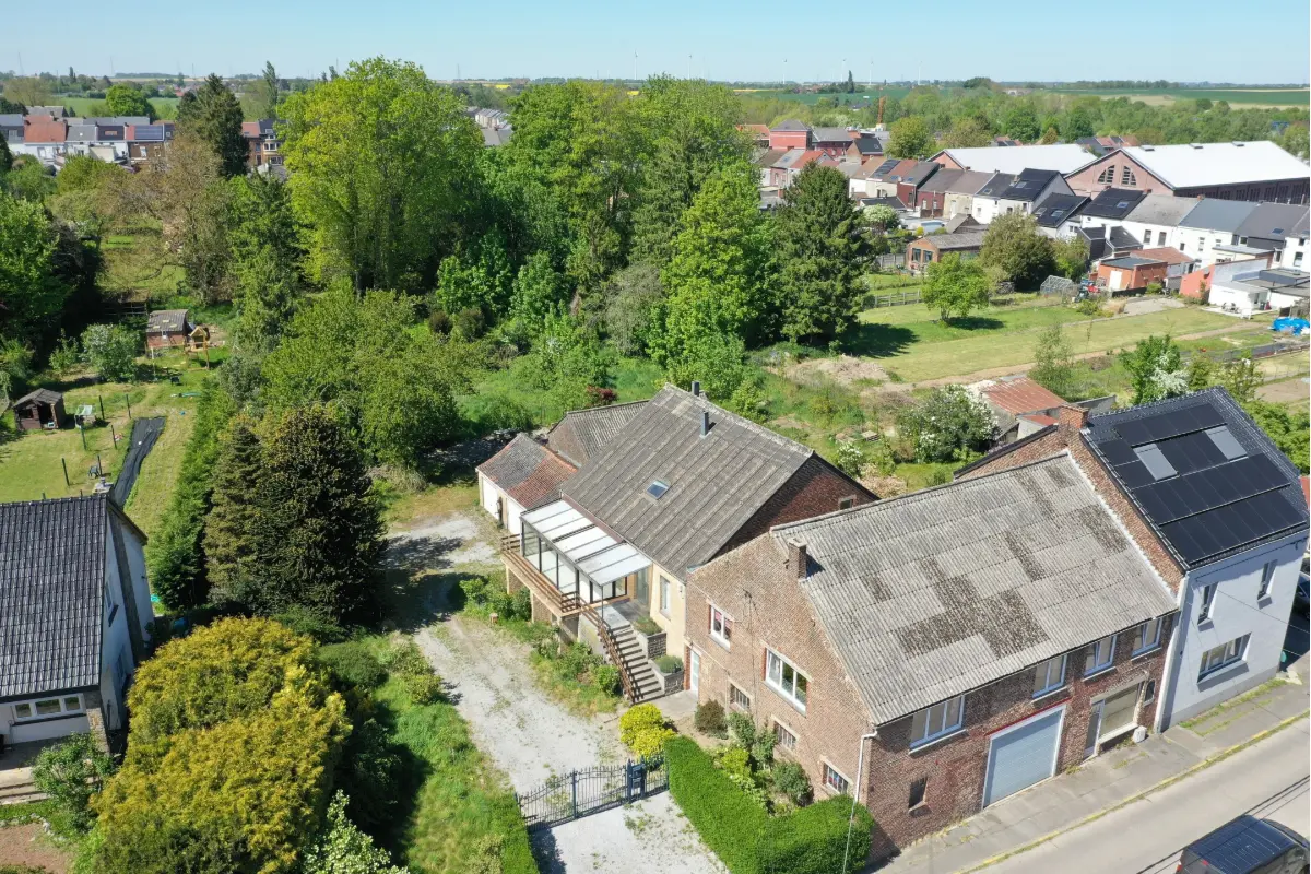 Huis te  in Pont-à-Celles 6230 400000.00€ 8 slaapkamers 556.00m² - Zoekertje 755739
