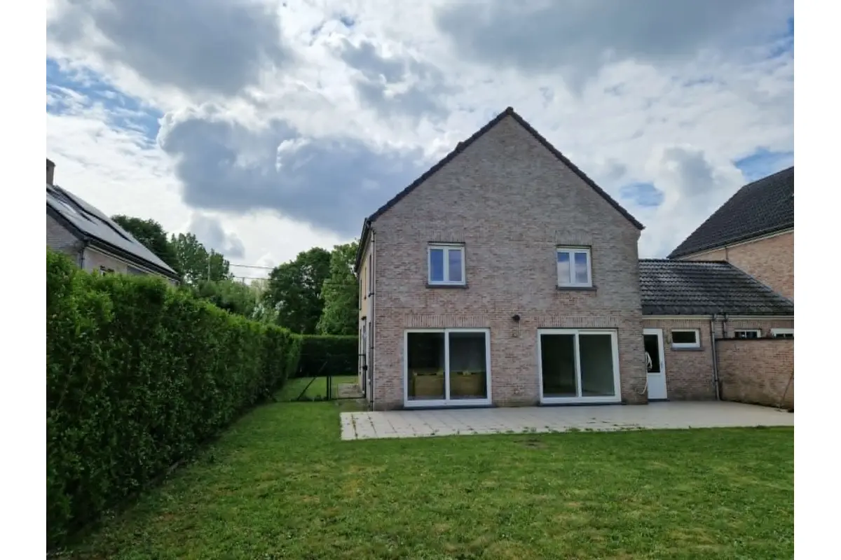 Huis te  in Edingen 7850 1490.00€ 4 slaapkamers 180.00m² - Zoekertje 756538