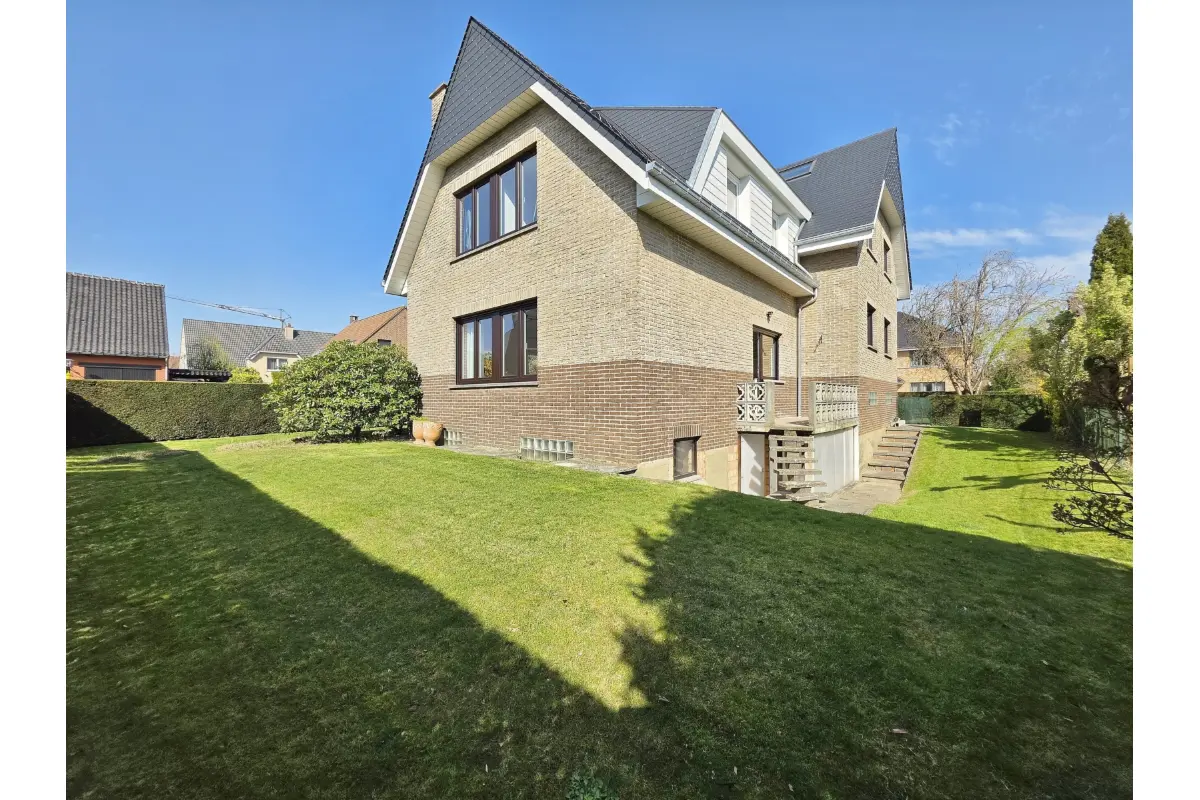 Maison à louer à Kraainem 1950 3200.00€ 6 chambres 225.00m² - Annonce 756585