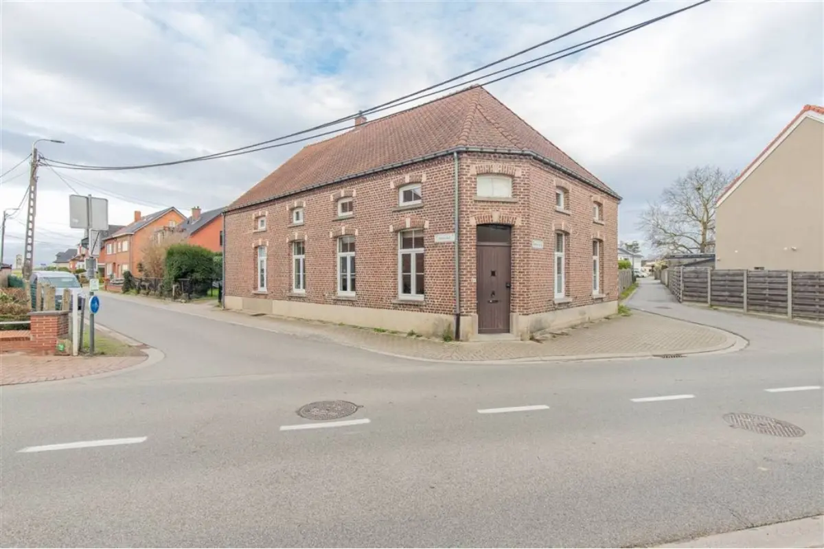 Huis te  koop in Wolvertem 1861 319000.00€ 4 slaapkamers 213.00m² - Zoekertje 757279