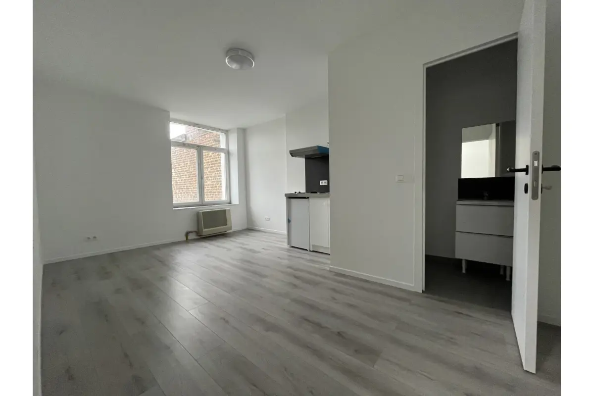 Studio te  in Jumet 6040 580.00€ 1 slaapkamers 25.00m² - Zoekertje 757535