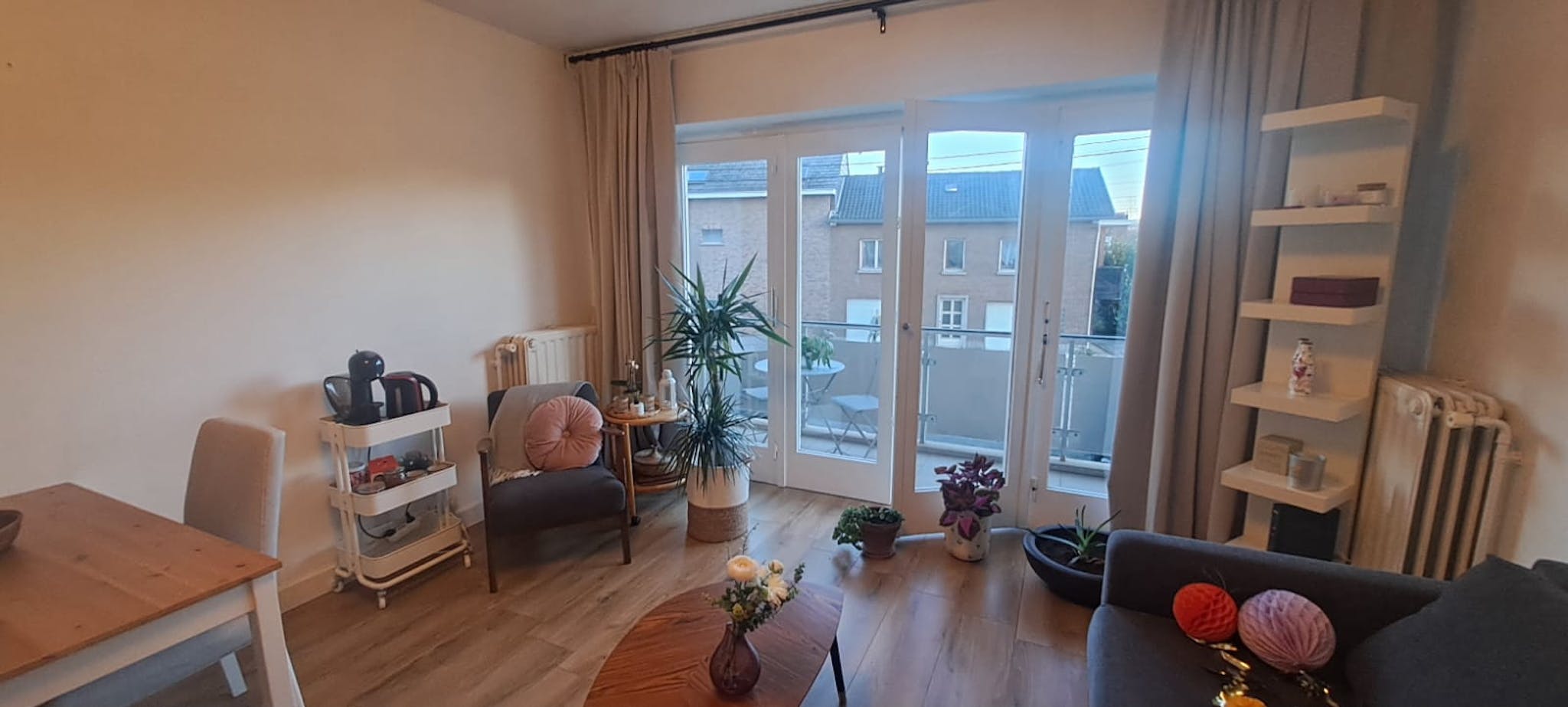Appartement te  huur in Waver 1300 550.00€ 2 slaapkamers 84.00m² - Zoekertje 757868