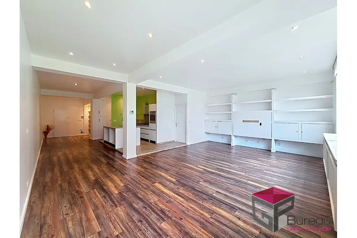 Loft te  in Anderlecht 1070 1300.00€ 1 slaapkamers 114.00m² - Zoekertje 758481