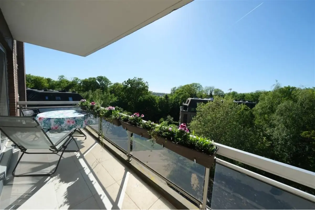 Appartement te  in Wezembeek-Oppem 1970 390000.00€ 2 slaapkamers 92.00m² - Zoekertje 758116