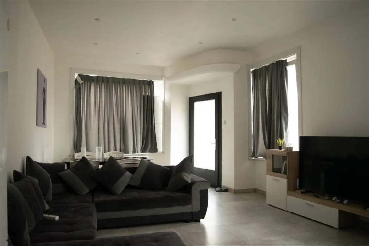 Huis te  koop in Hoegaarden 3320 215000.00€ 2 slaapkamers 127.00m² - Zoekertje 758733
