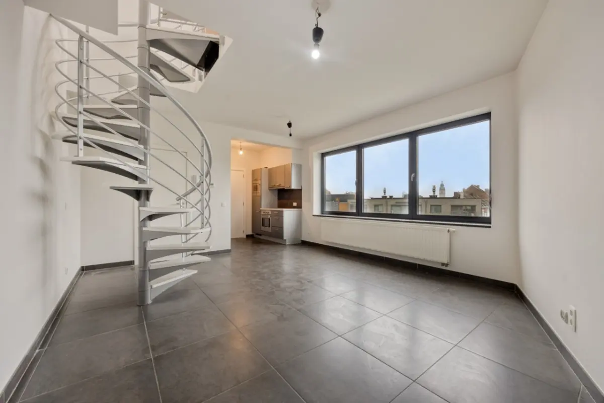 Appartement te  koop in Hal 1500 240000.00€ 2 slaapkamers 71.00m² - Zoekertje 758420