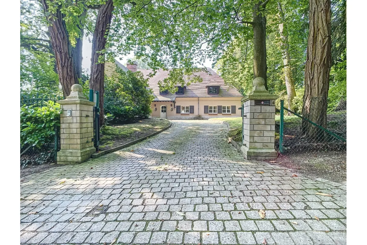 Maison à vendre à Kraainem 1950 1895000.00€ 7 chambres 540.00m² - Annonce 758552