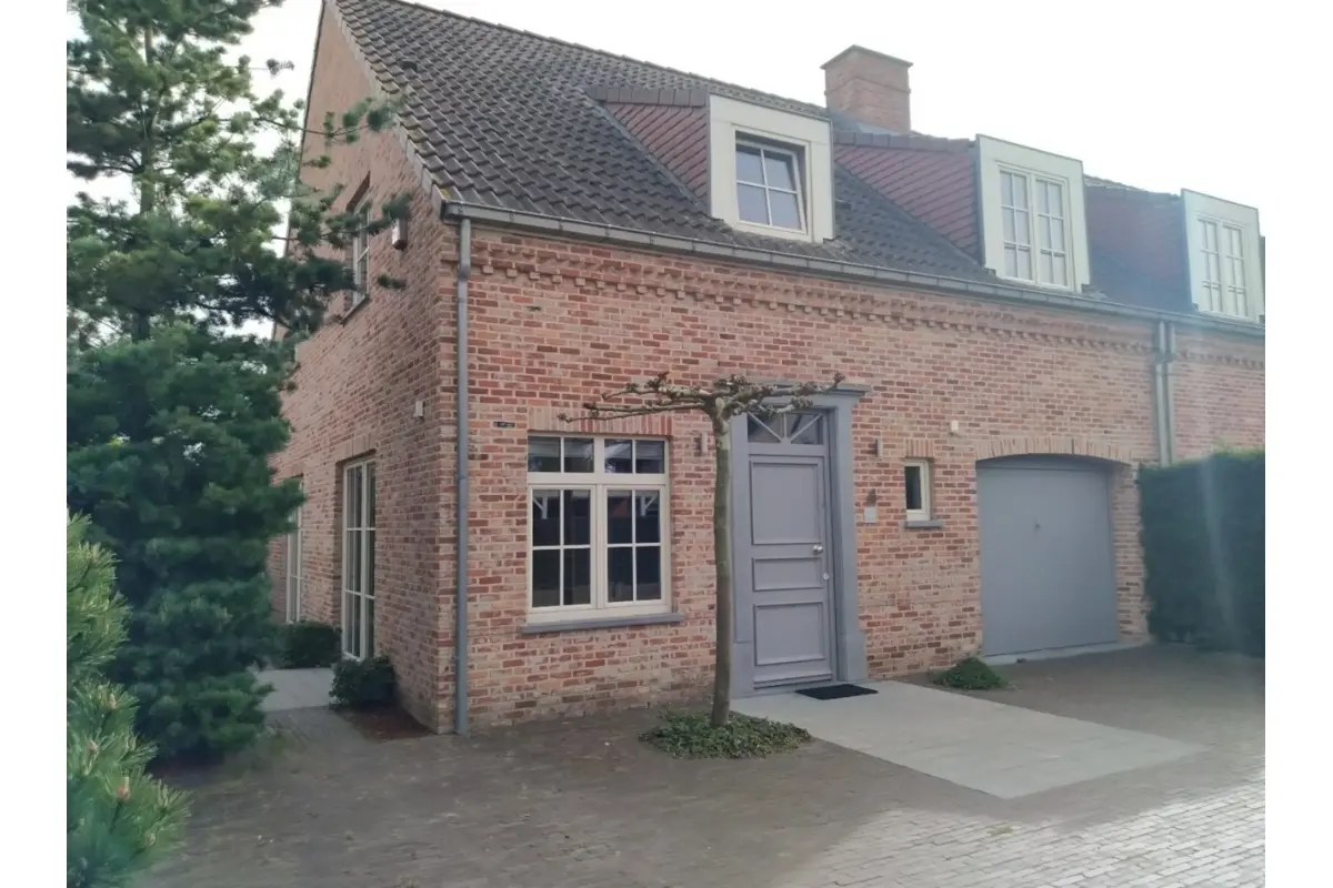 Villa à louer à Elewijt 1982 1600.00€ 3 chambres m² - Annonce 759449